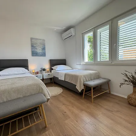 Seaside Living Apartment *